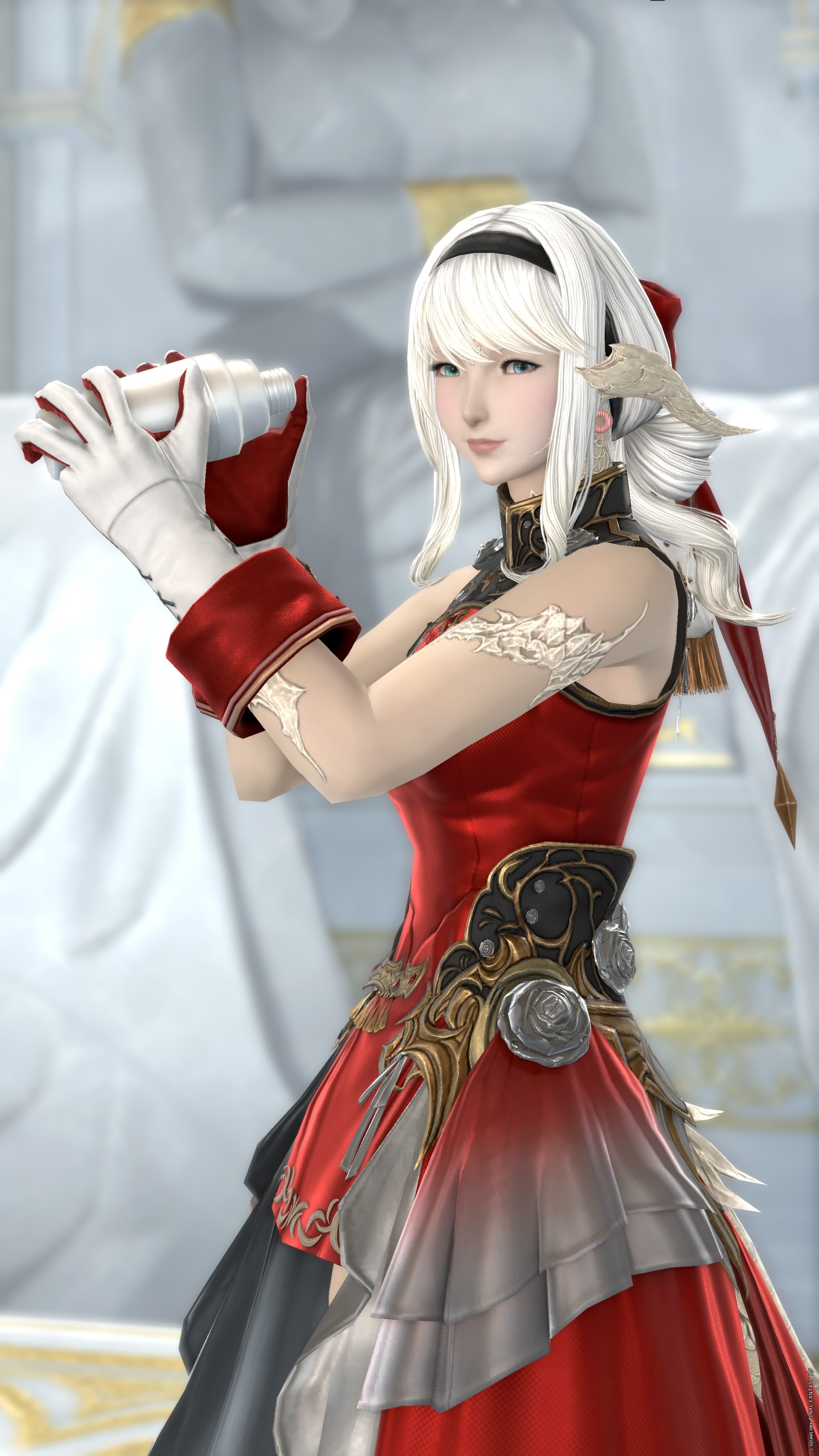 Courtly-Lovers-Striking-00024