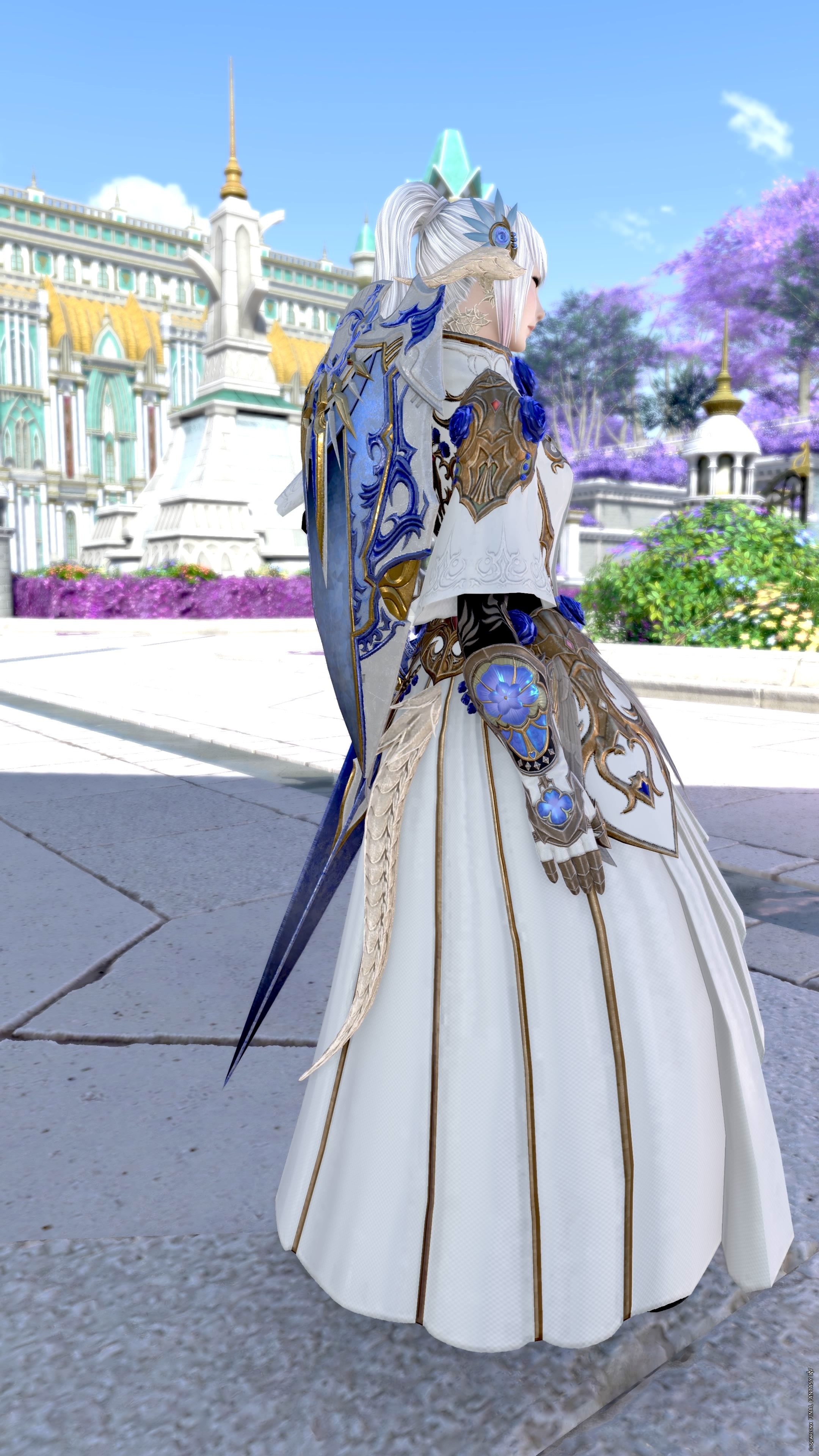 glamour-courtly-lovers-surcoat-00007