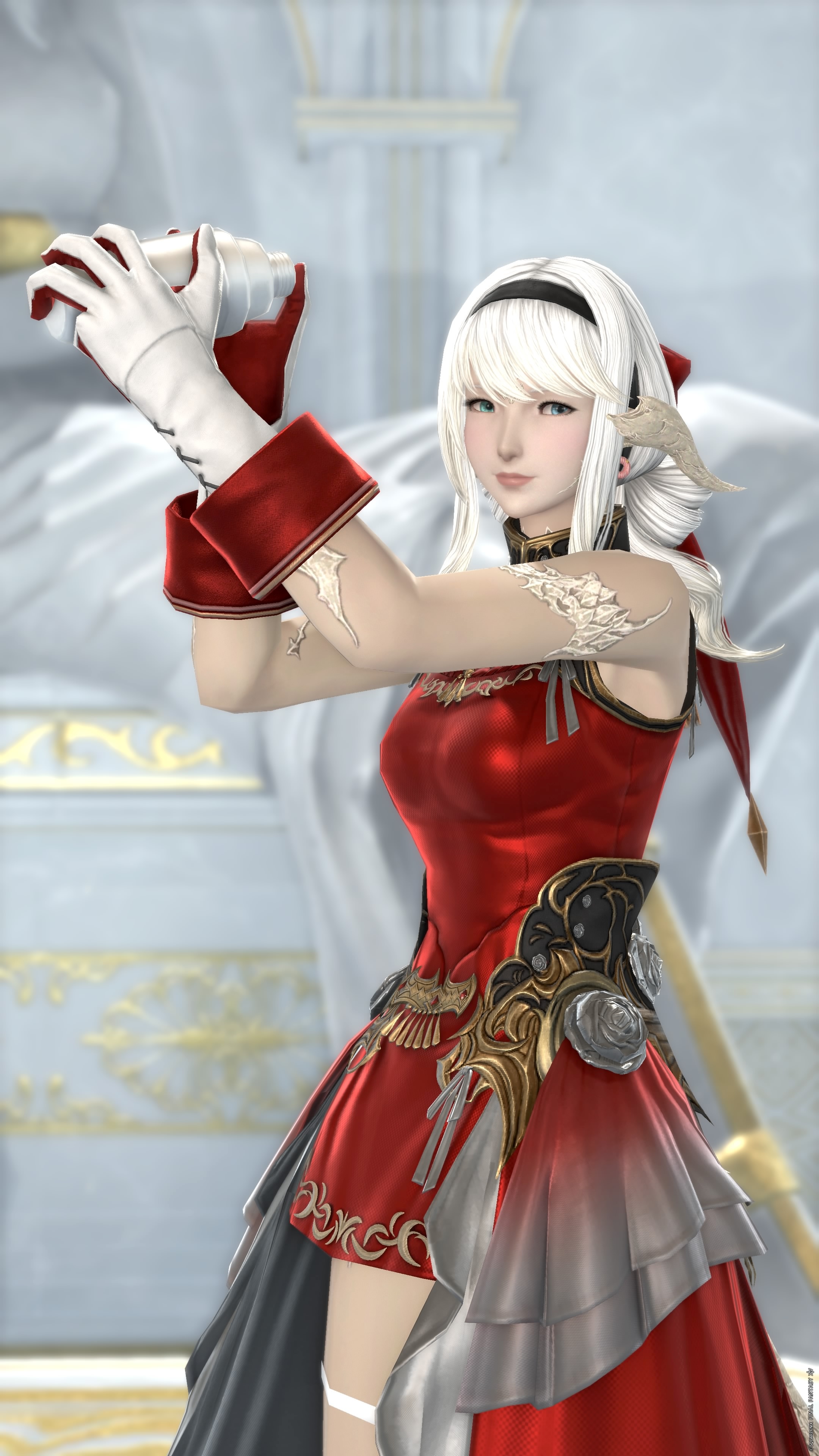 Courtly-Lovers-Striking-00028