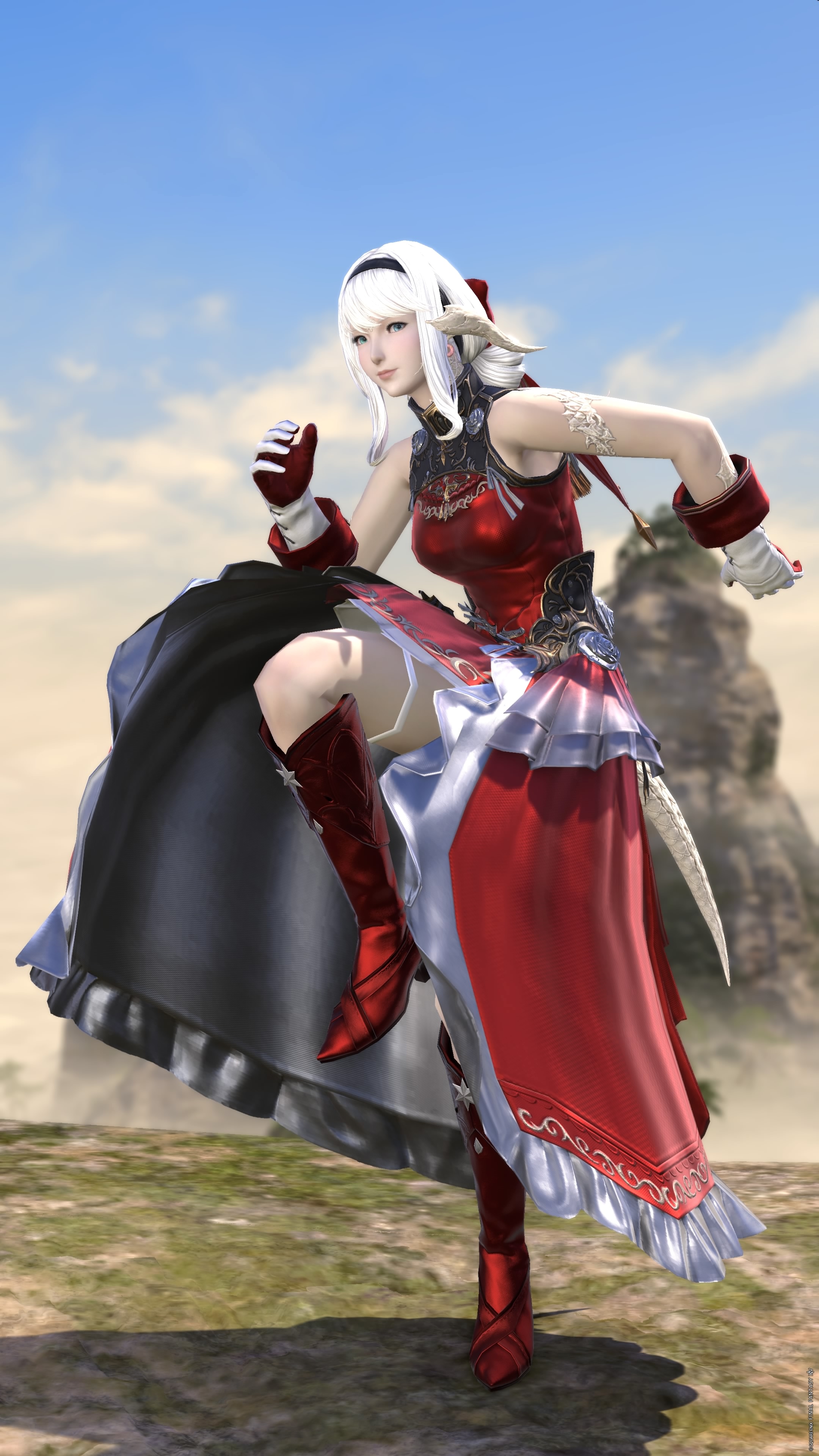 Courtly-Lovers-Striking-00086