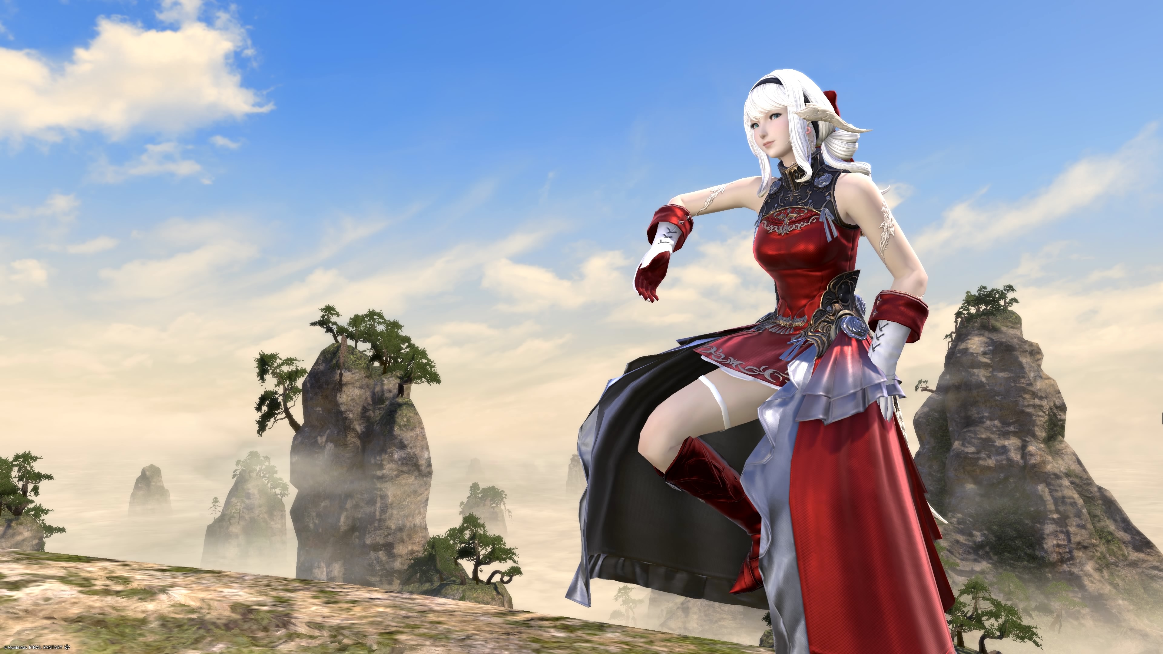 Courtly-Lovers-Striking-00183