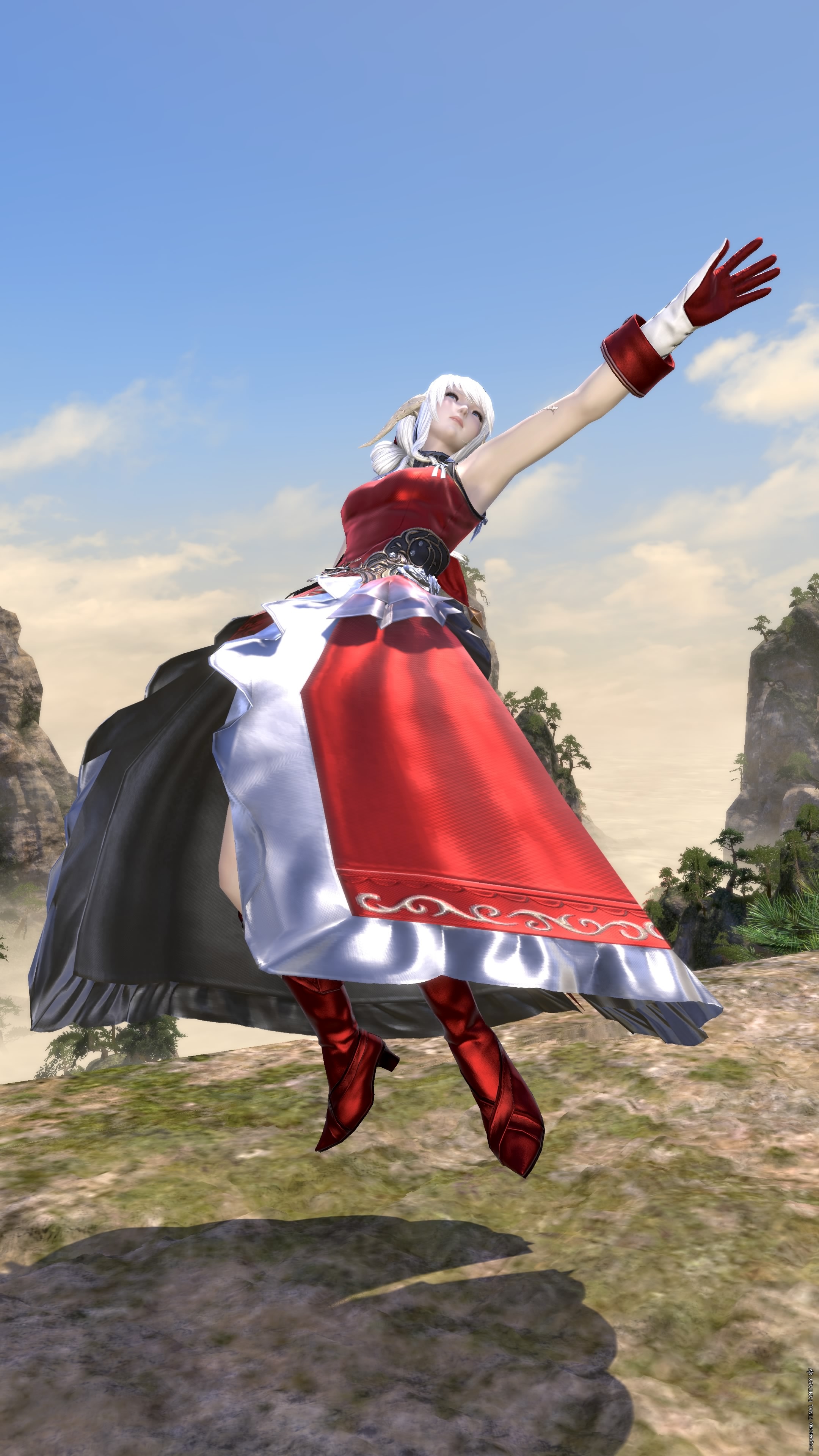 Courtly-Lovers-Striking-00230