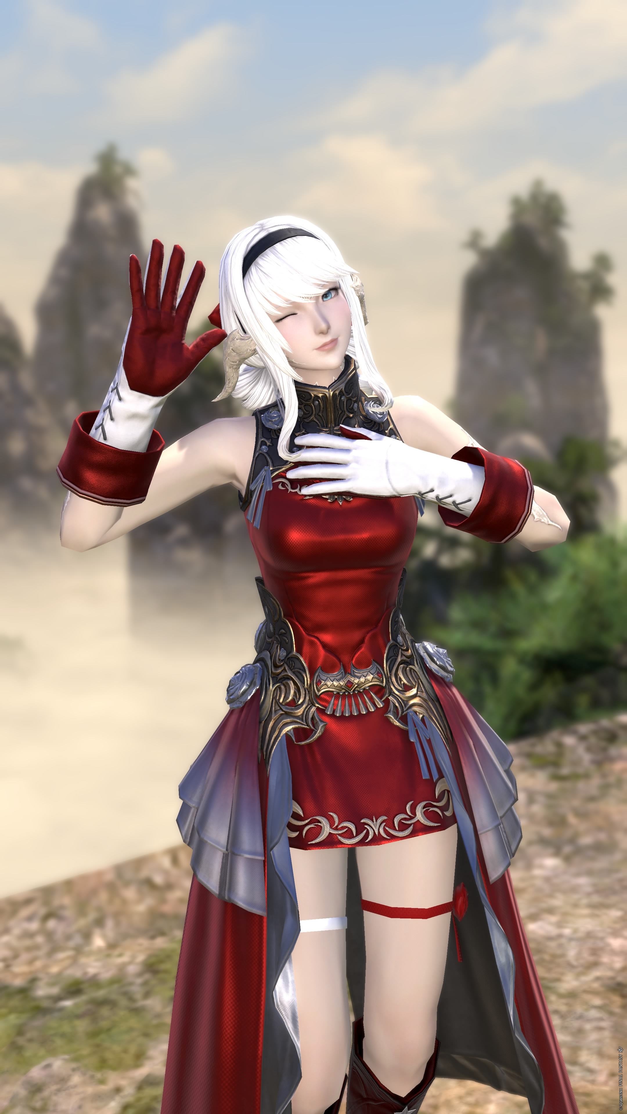 Courtly-Lovers-Striking-00258