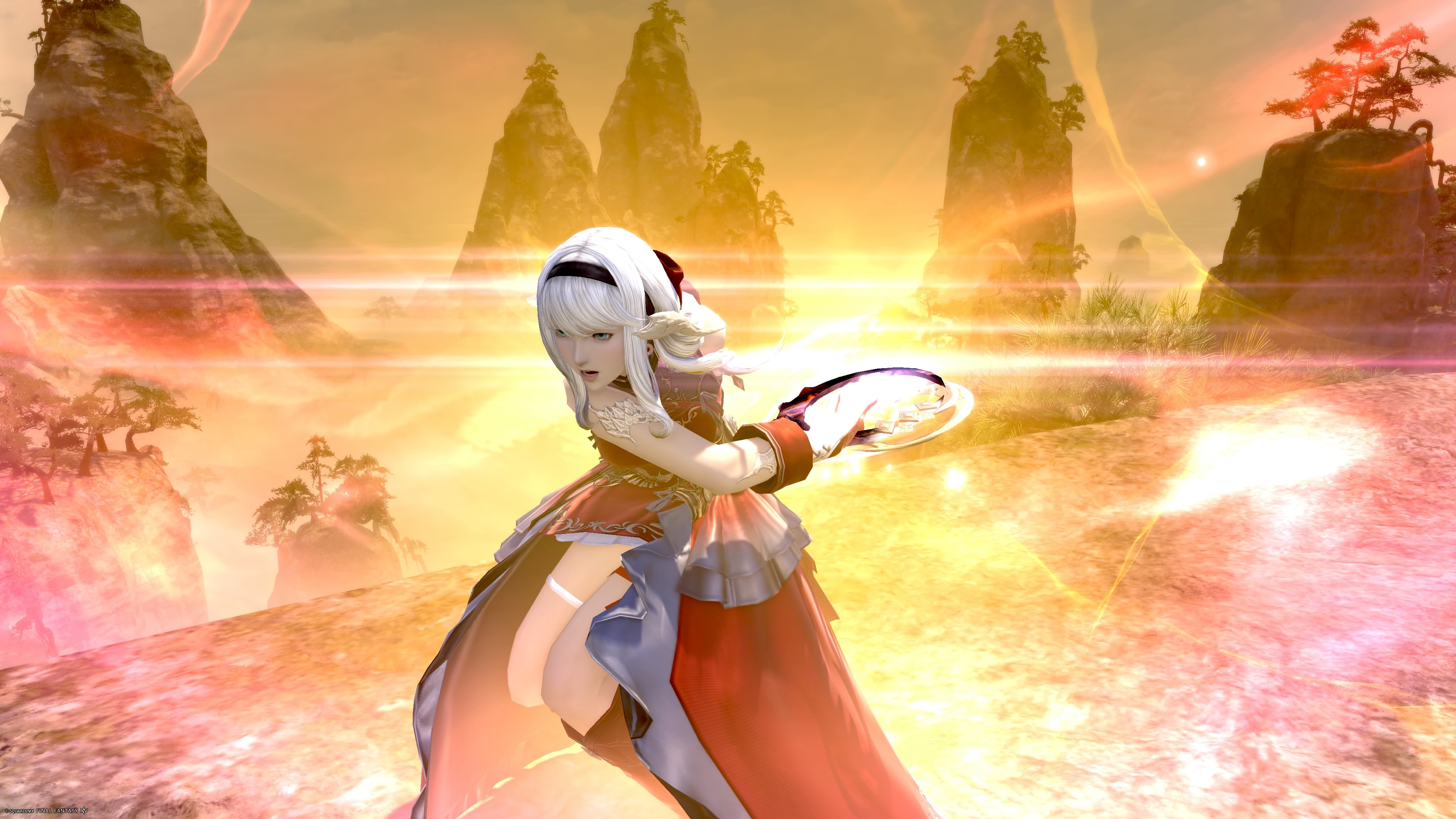 Courtly-Lovers-Striking-00487