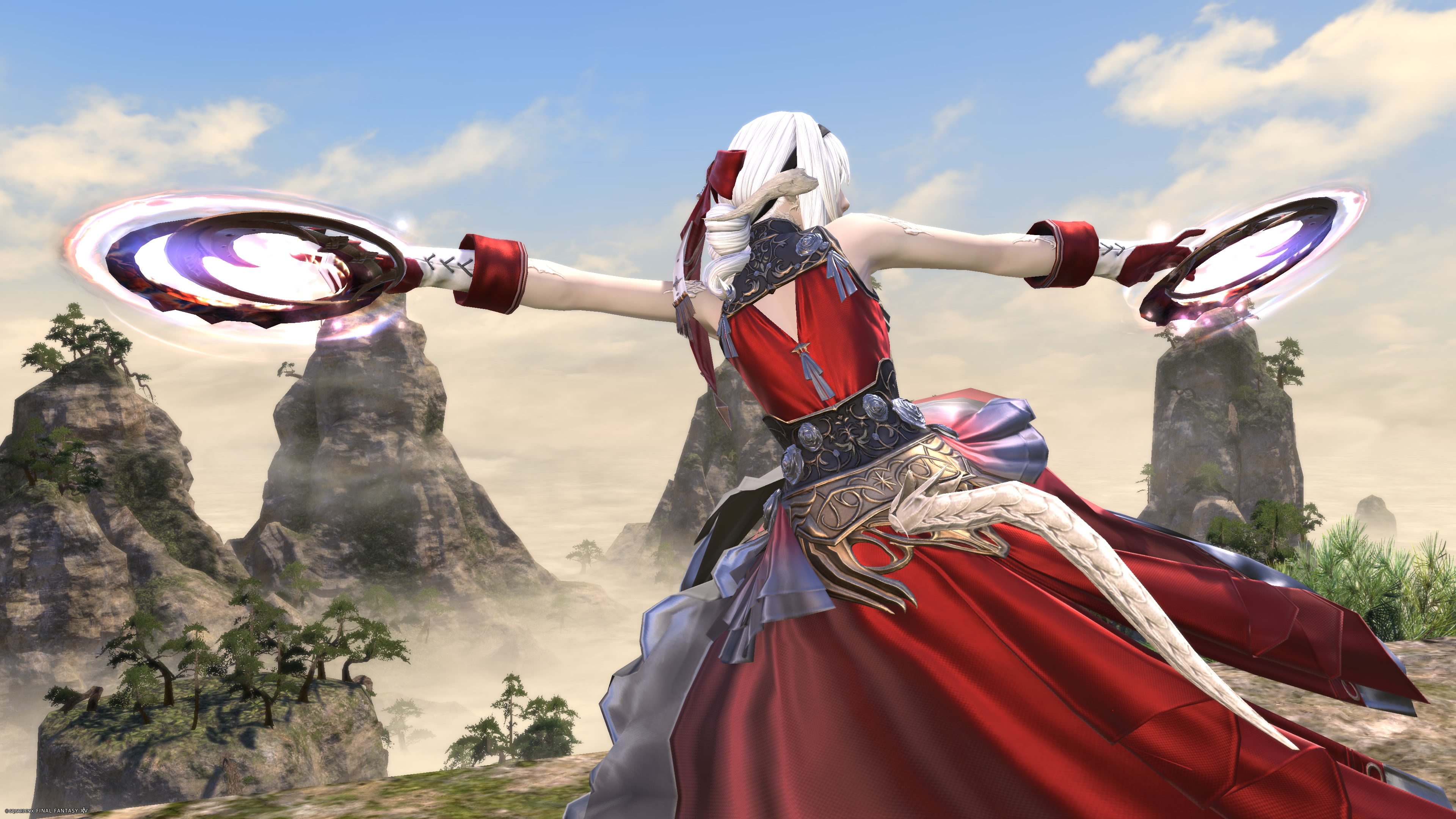 Courtly-Lovers-Striking-00499