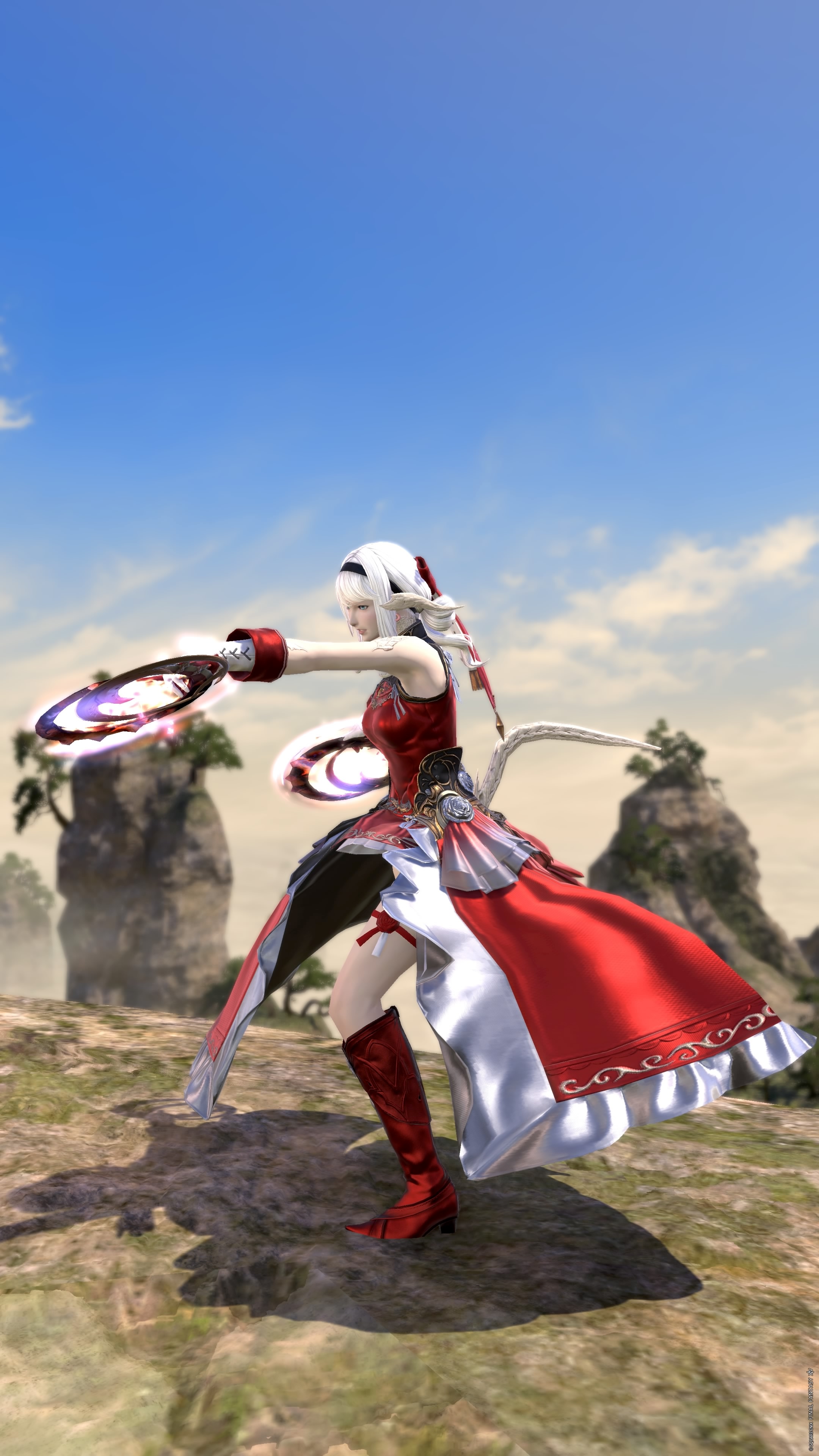 Courtly-Lovers-Striking-00531